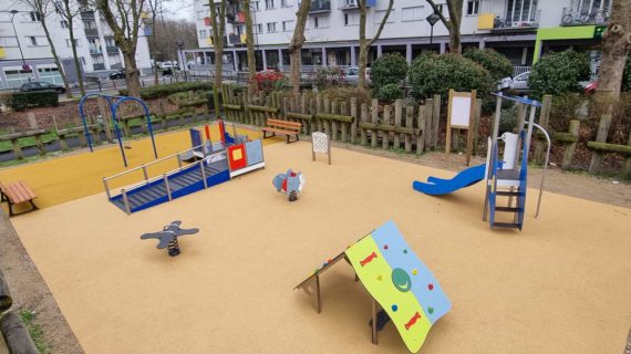 Aire de jeux à mobilité inclusive