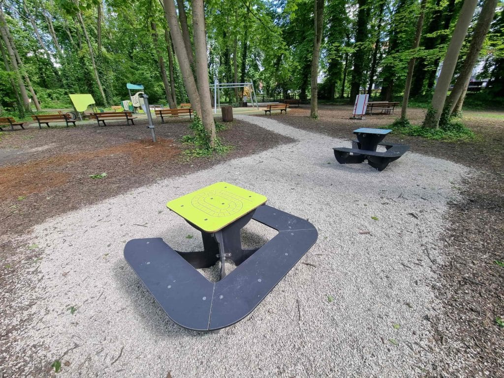 Table de jeux