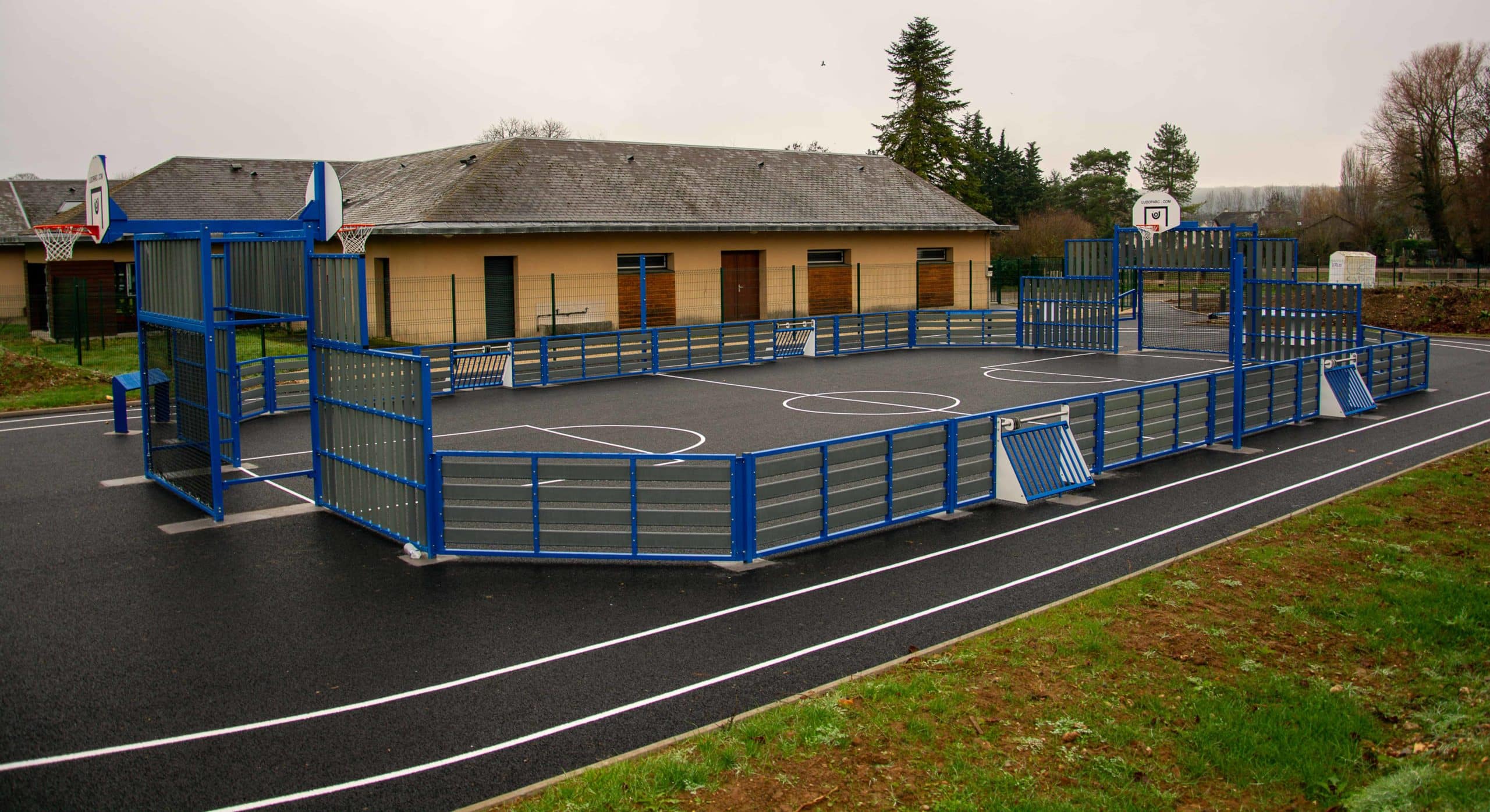 Terrain multisports – Saussay