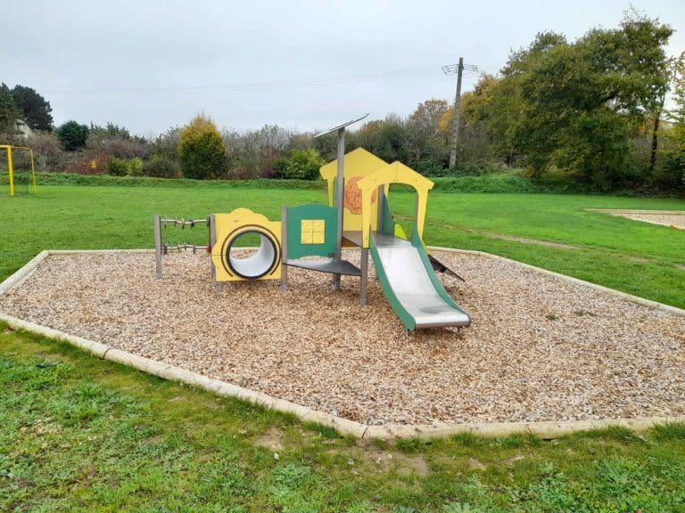 Aire de jeux – Bénouville